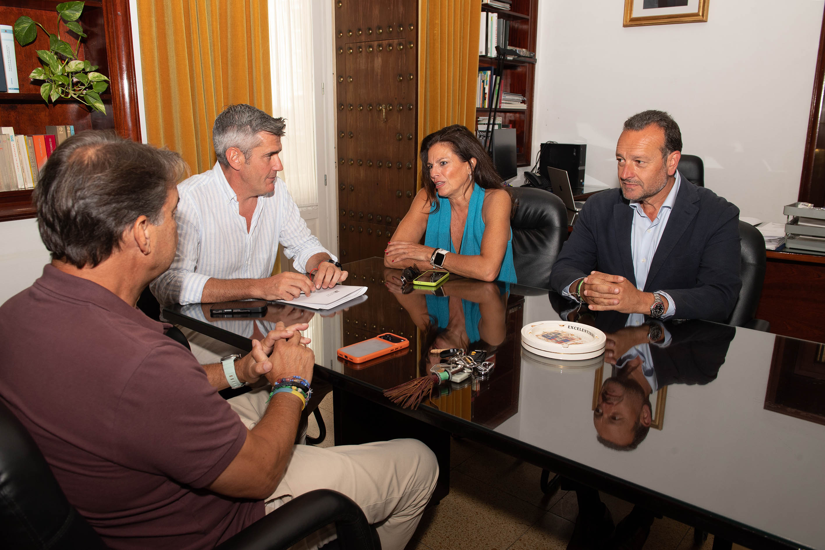 Reunión de Sebastián HIdalgo con Caixabank (2)